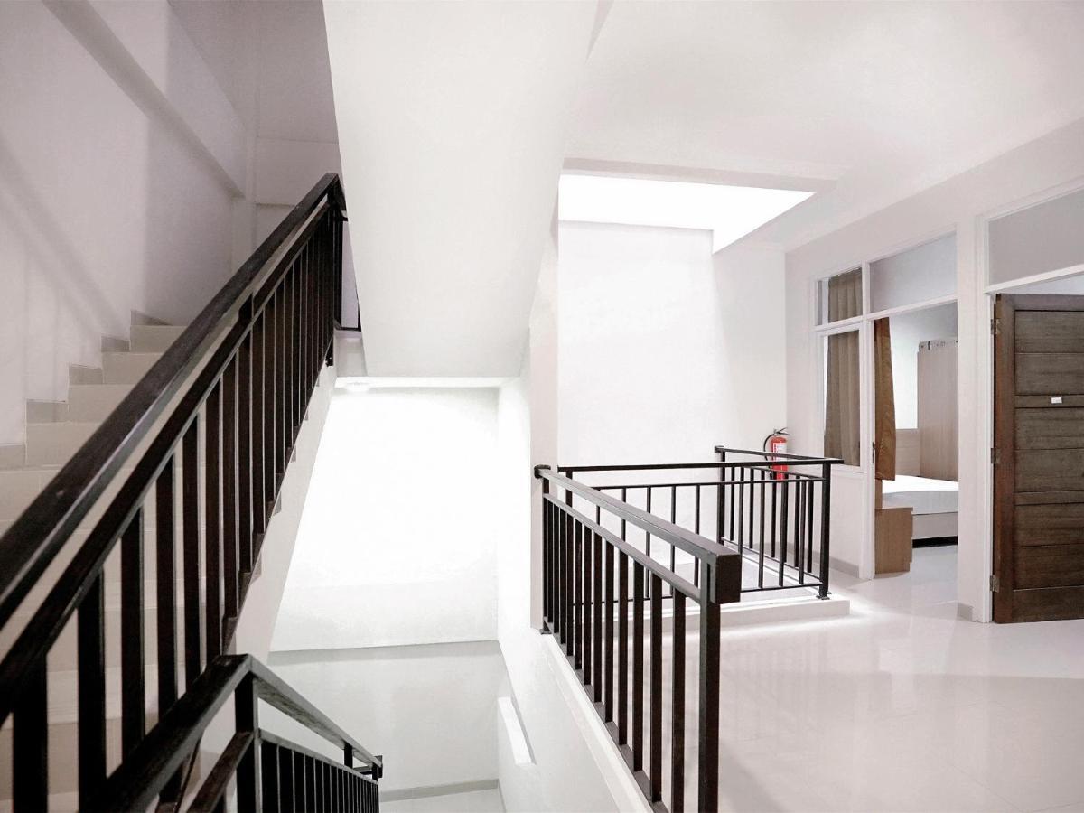 Oyo 415 The Kartini 8 Residence Yakarta Exterior foto