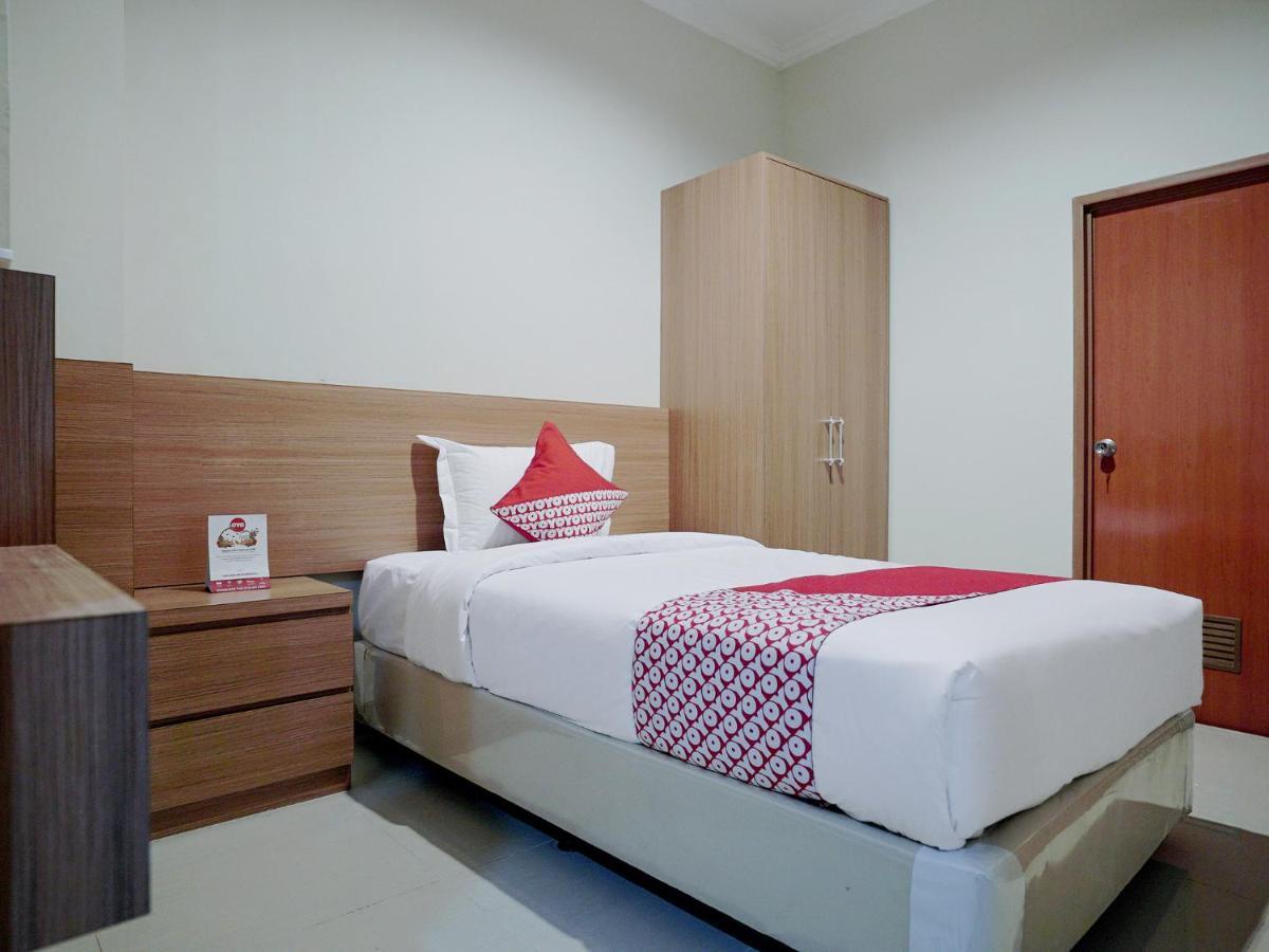 Oyo 415 The Kartini 8 Residence Yakarta Exterior foto